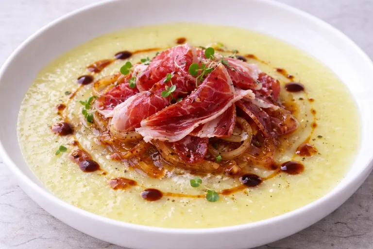 sopa-de-melon-con-jamon