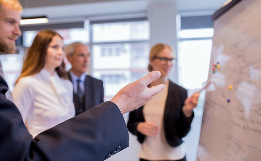 quien-asume-la-formacion-en-una-empresa